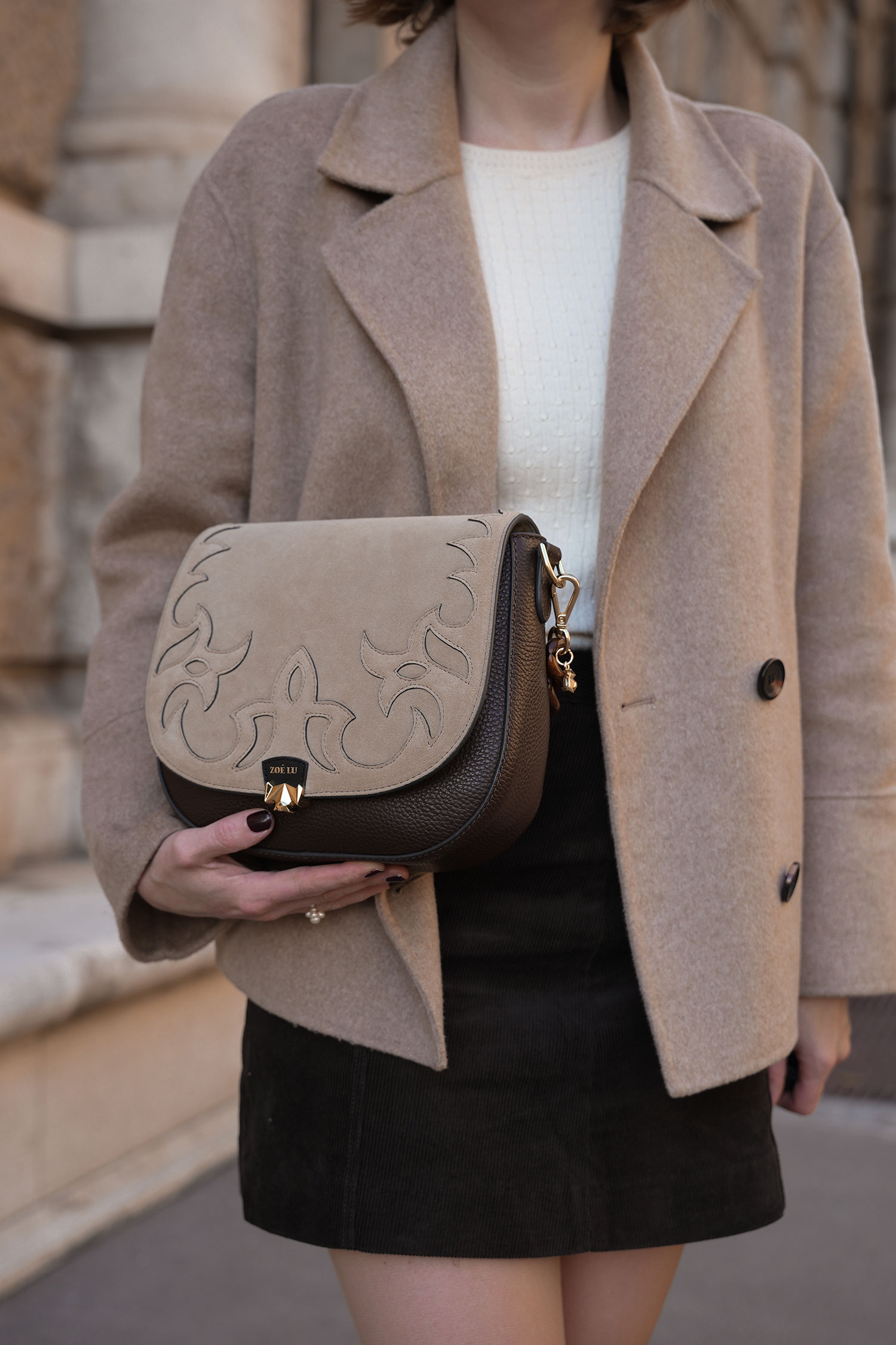 Herbst Outfit Beige Canban Jacke, Massimo Dutti mini rock, cordrock, veja sneakers, opus fashion, massimo dutti skirt, brown skirt